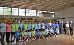 “Ndeshjet e suksesshme – Liga shkollore në futboll të vogël shënon fundin e edicionit të 8-të”