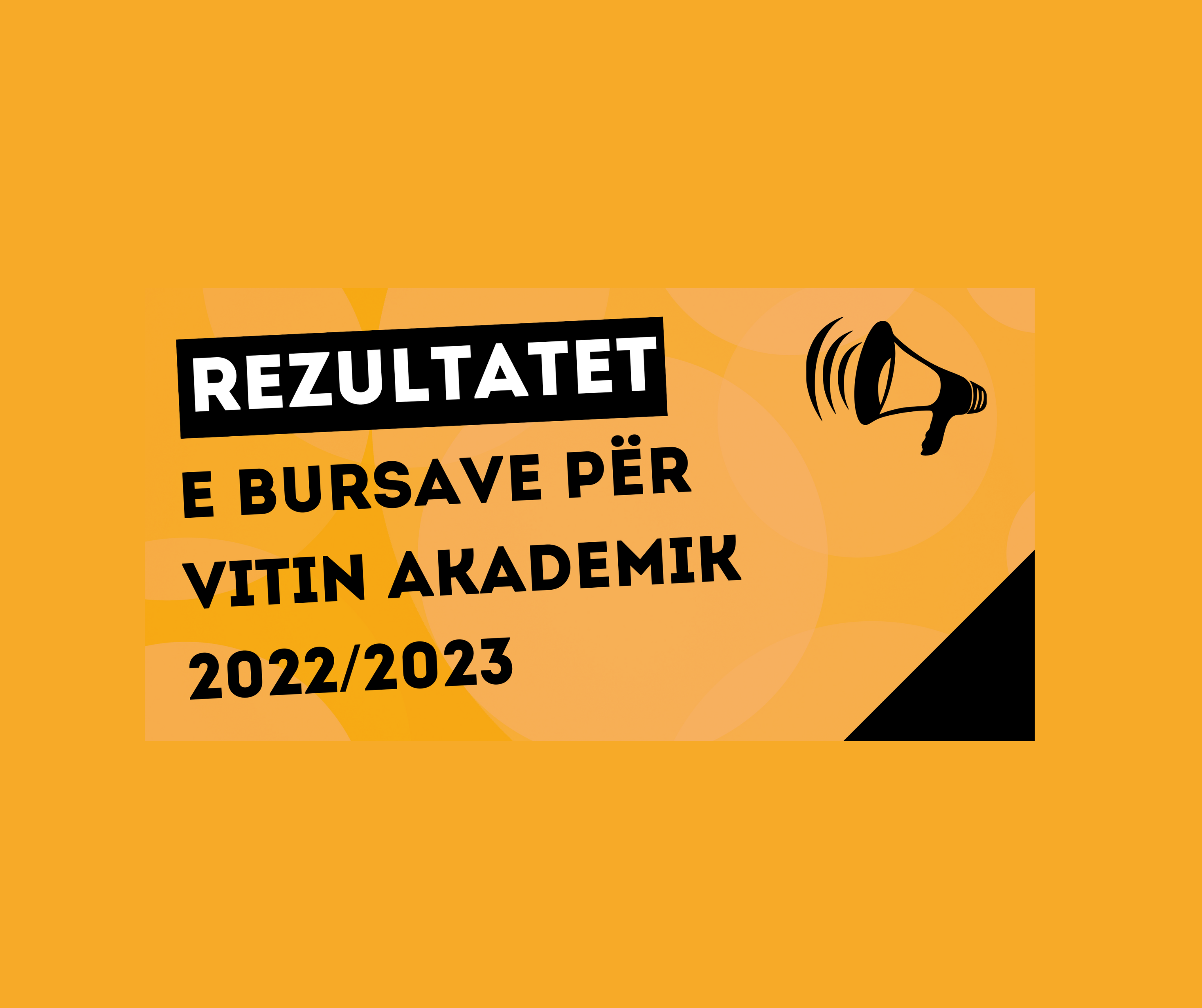 Fondacioni ALBIZ shpallë rezultatet e konkursit për ndarje të 175 bursave për studentë për vitin akademik 2022/23