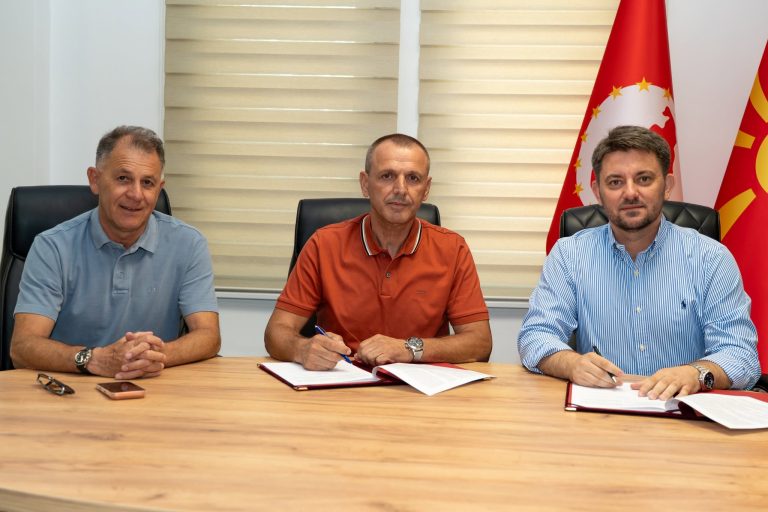 Fondacioni Albiz dhe Komuna e Sarajit bashkojnë forcat për shkollën “Sami Frashëri”